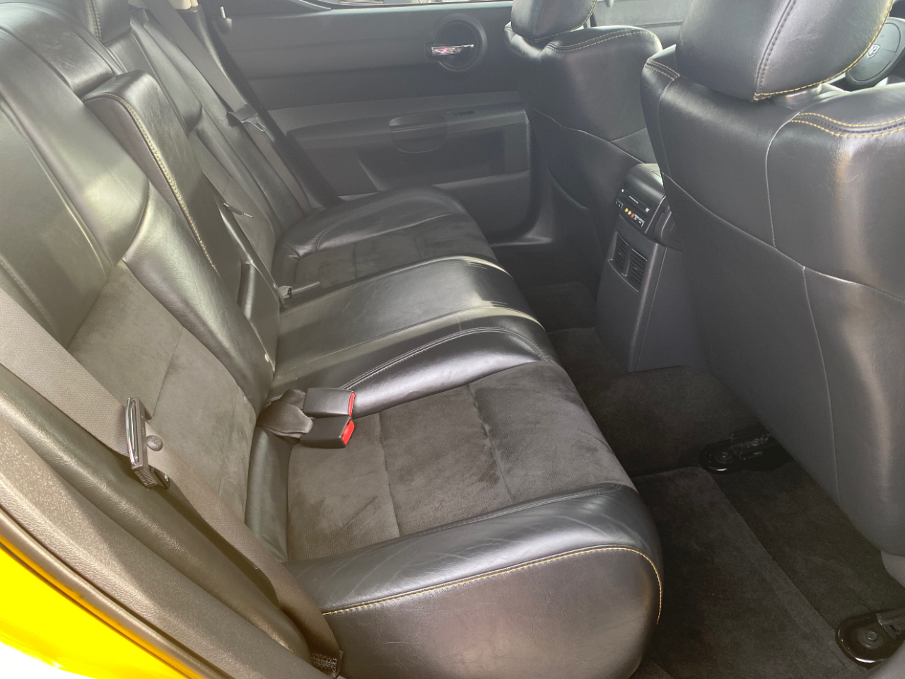 Dodge Charger 4dr Sdn 5-Spd Auto SRT8 RWD 2007