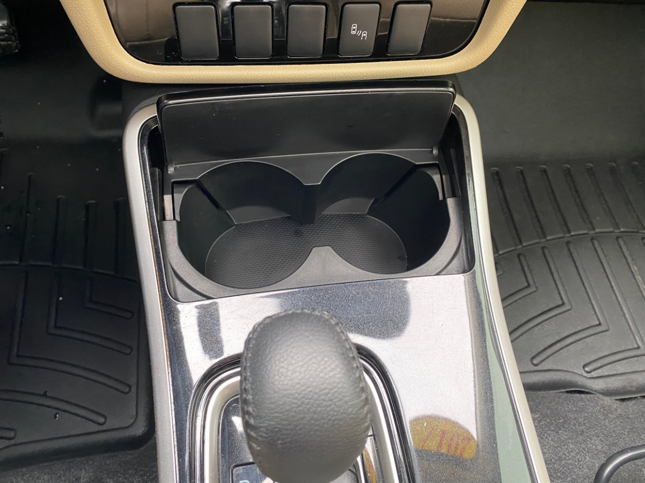 Mitsubishi Outlander SEL S-AWC 2017