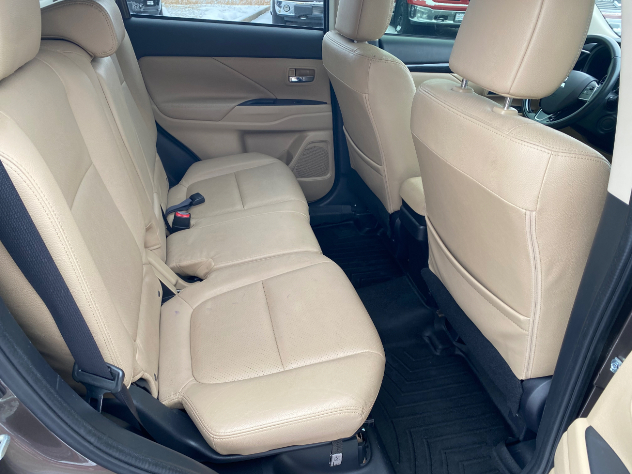 Mitsubishi Outlander SEL S-AWC 2017