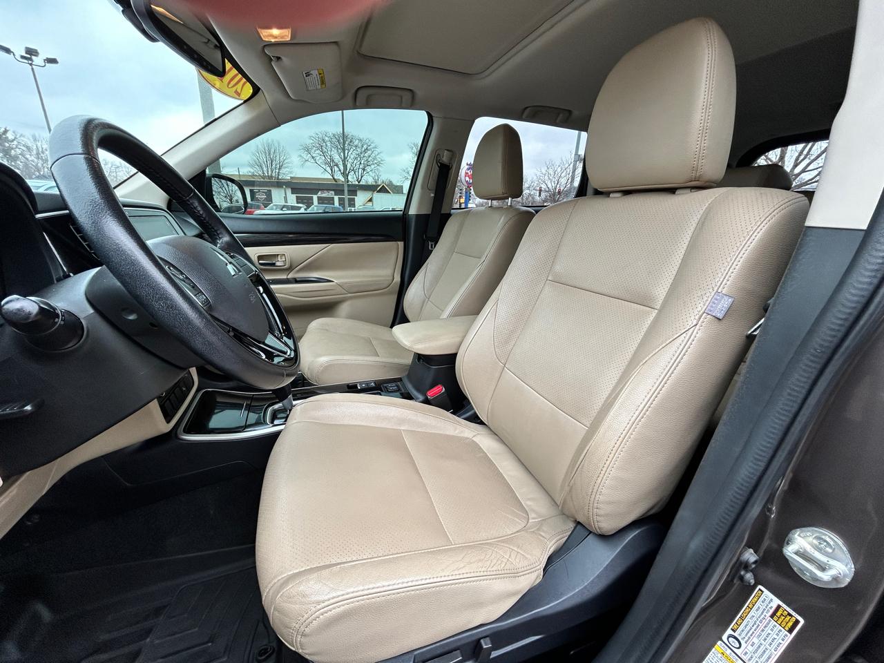 Mitsubishi Outlander SEL S-AWC 2017