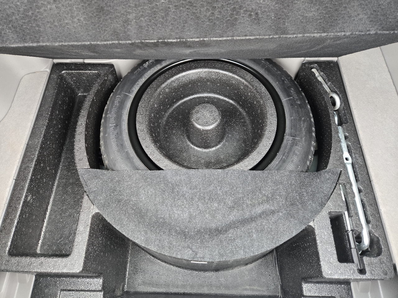 Honda Insight 5dr CVT LX 2012