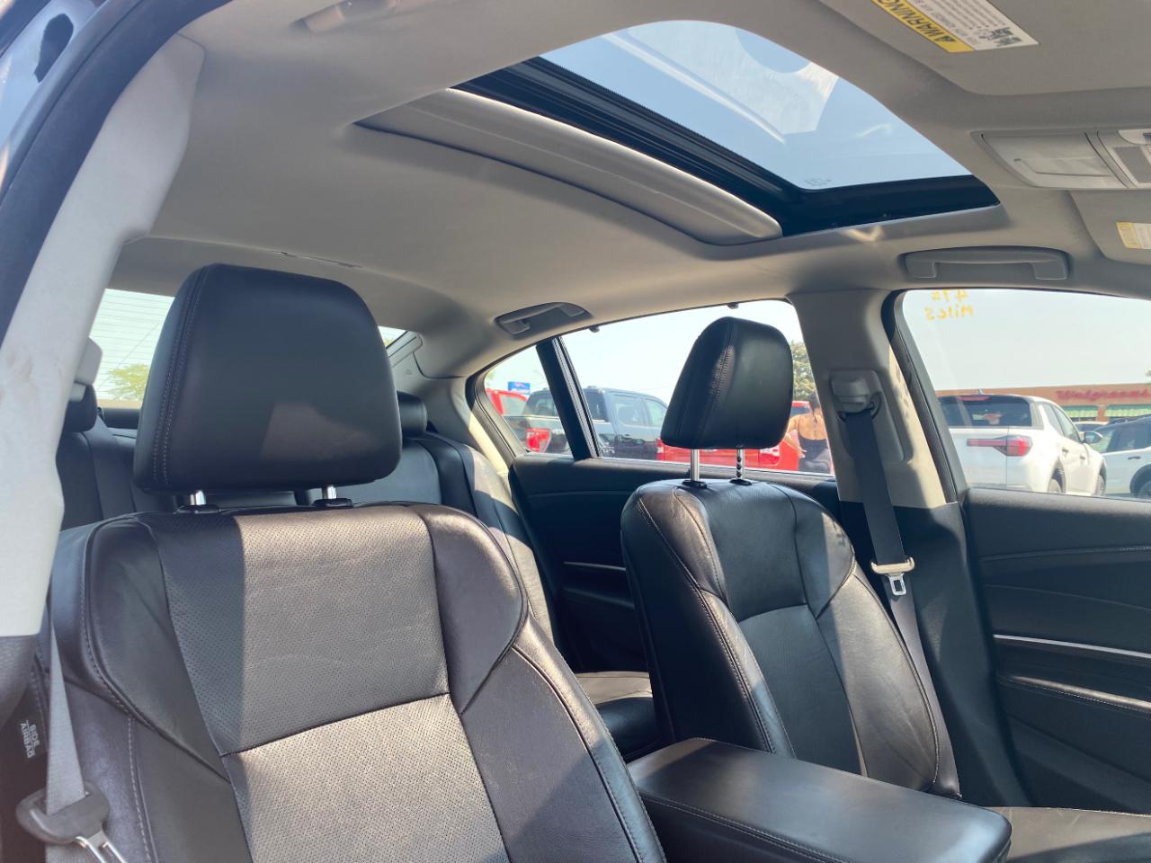 Acura RLX 4dr Sdn Advance Pkg 2016
