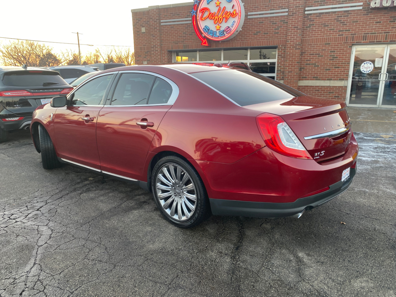 Lincoln MKS 4dr Sdn 3.7L AWD 2015