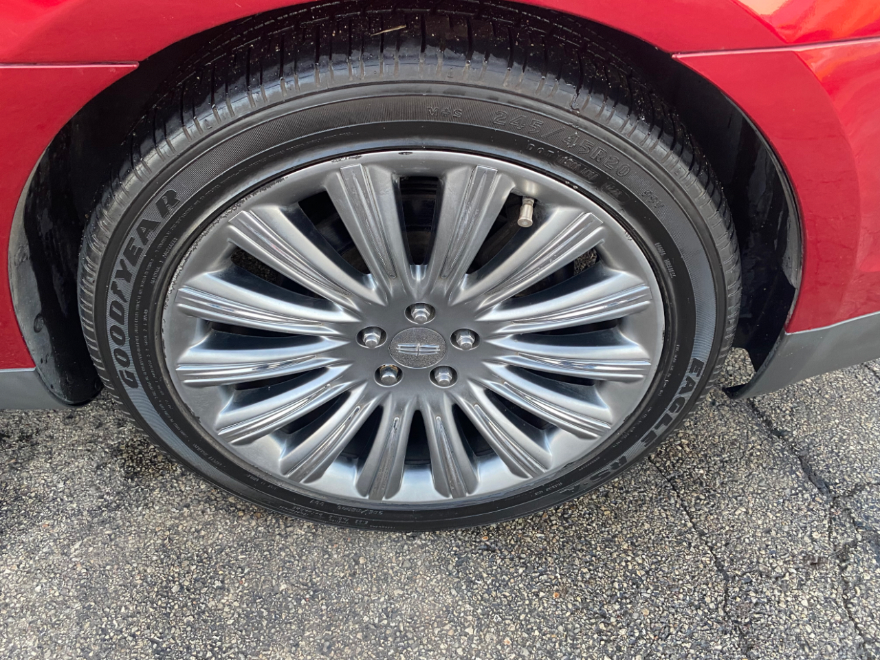 Lincoln MKS 4dr Sdn 3.7L AWD 2015