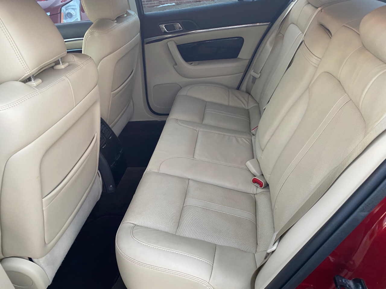 Lincoln MKS 4dr Sdn 3.7L AWD 2015