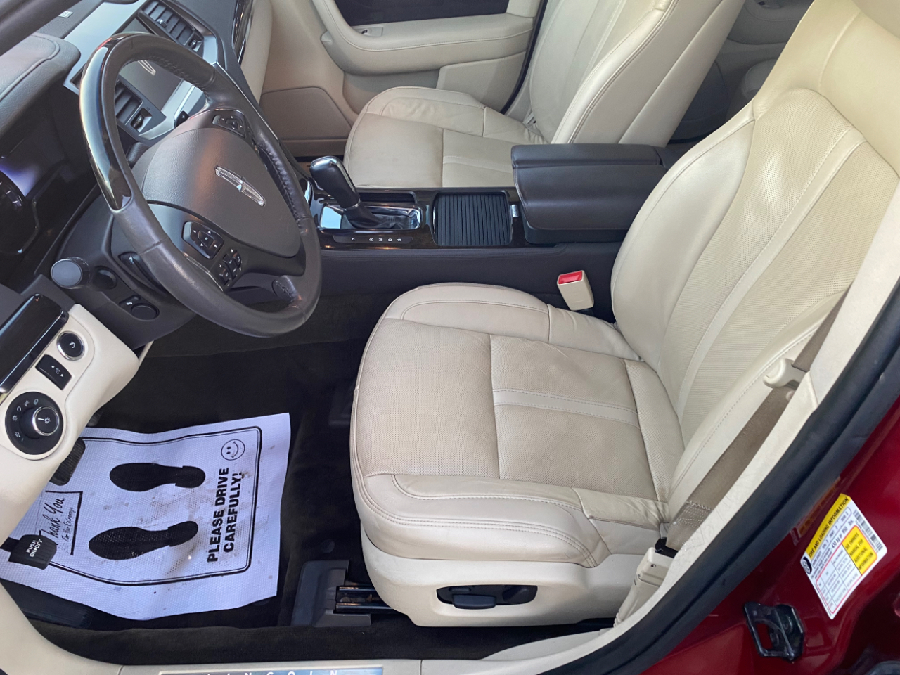 Lincoln MKS 4dr Sdn 3.7L AWD 2015