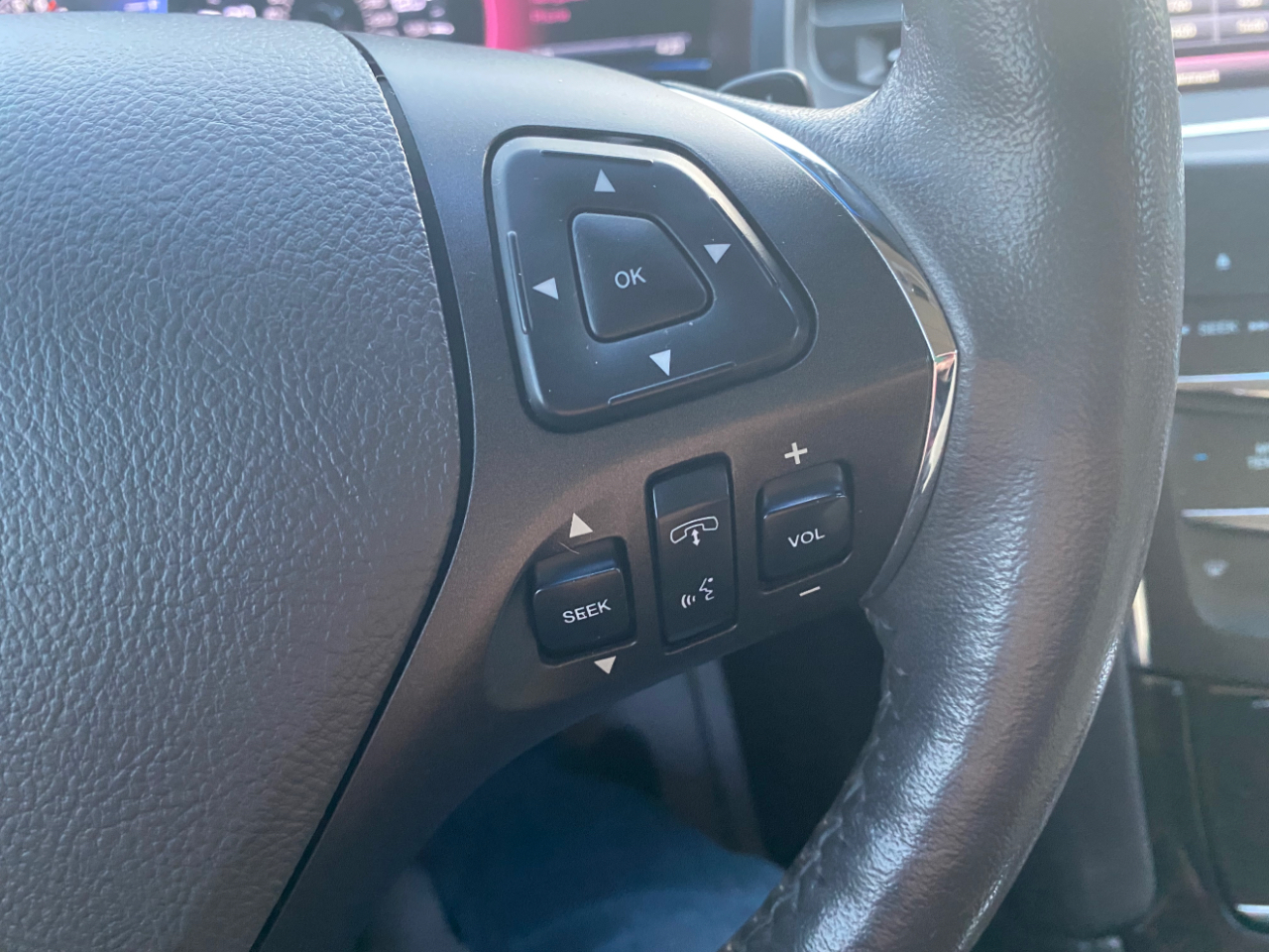 Lincoln MKS 4dr Sdn 3.7L AWD 2015