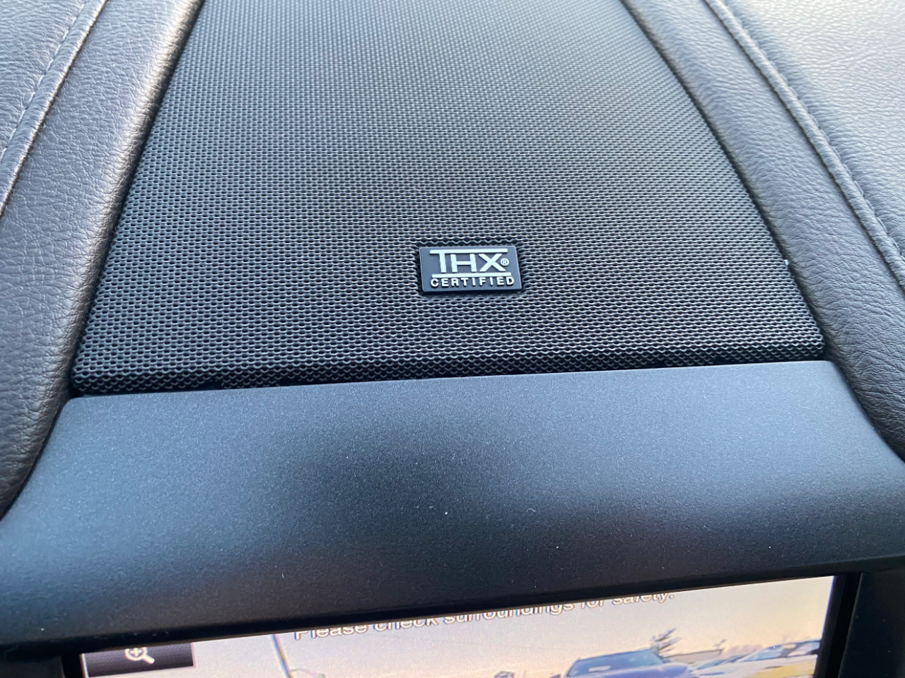 Lincoln MKS 4dr Sdn 3.7L AWD 2015