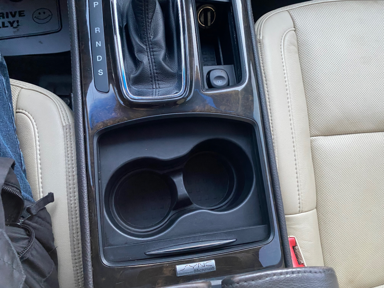 Lincoln MKS 4dr Sdn 3.7L AWD 2015