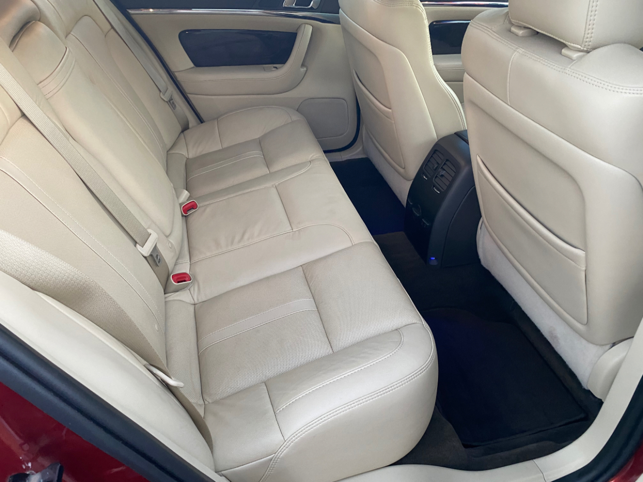 Lincoln MKS 4dr Sdn 3.7L AWD 2015