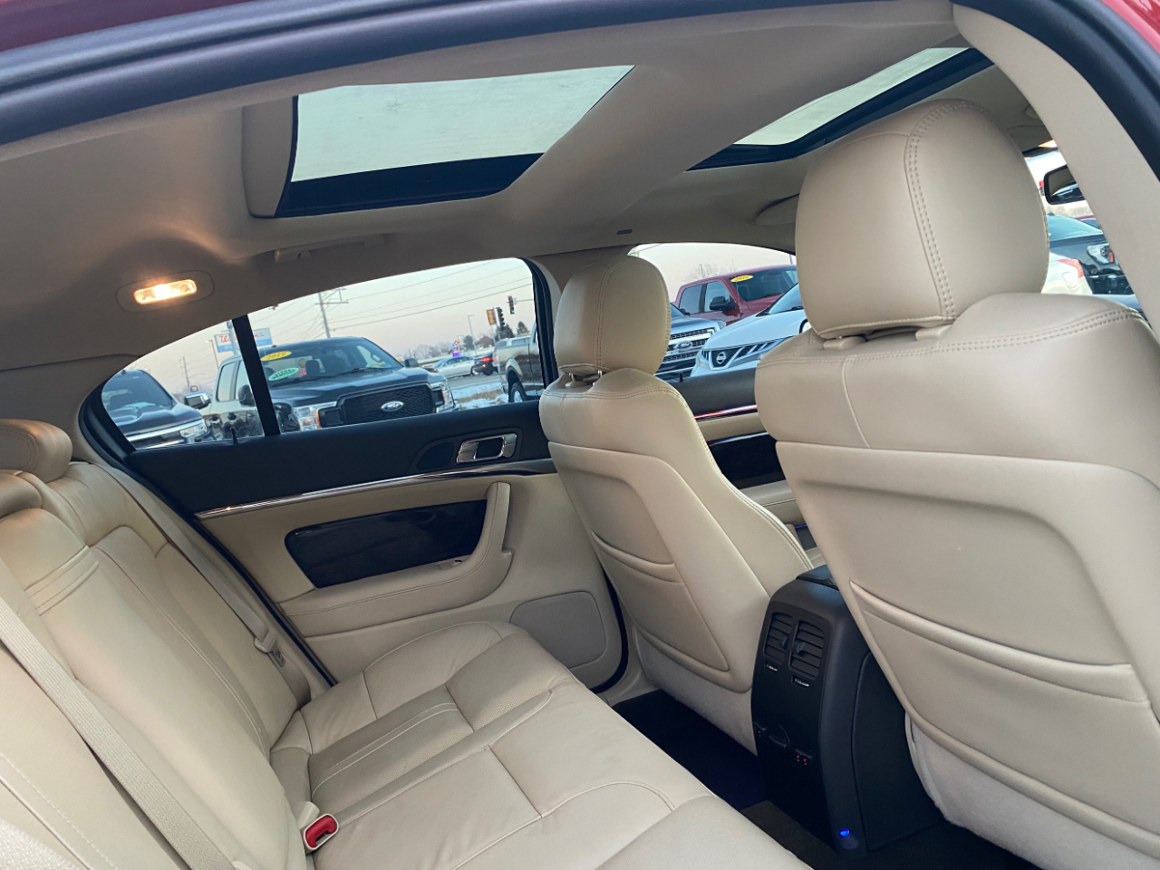 Lincoln MKS 4dr Sdn 3.7L AWD 2015