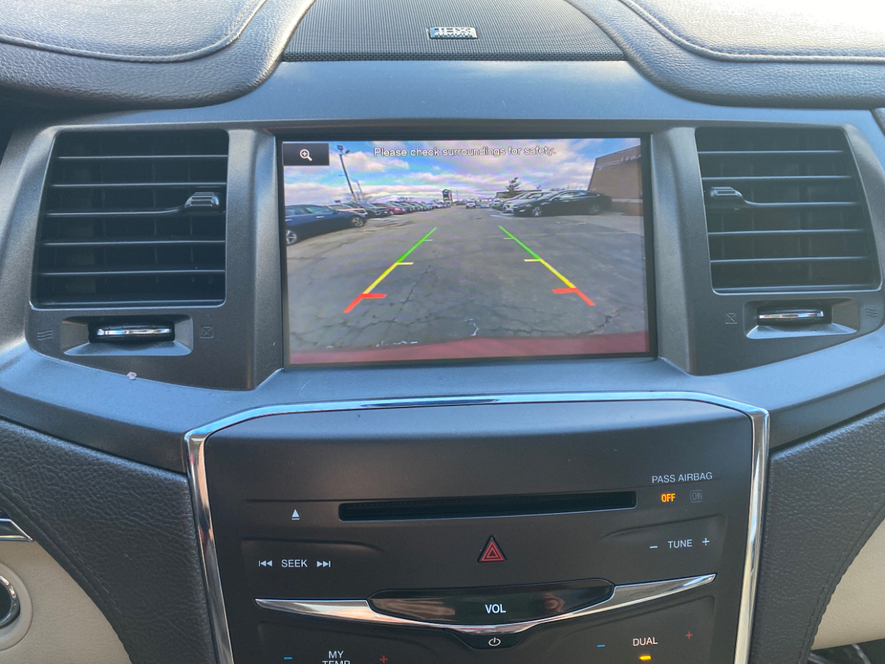 Lincoln MKS 4dr Sdn 3.7L AWD 2015