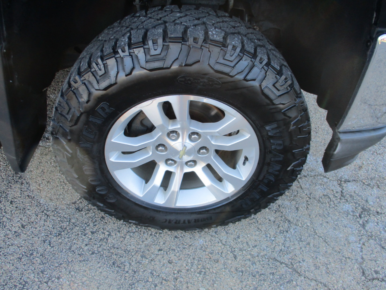 Chevrolet Silverado 1500 4WD Crew Cab 143.5" LT w/1LT 2017