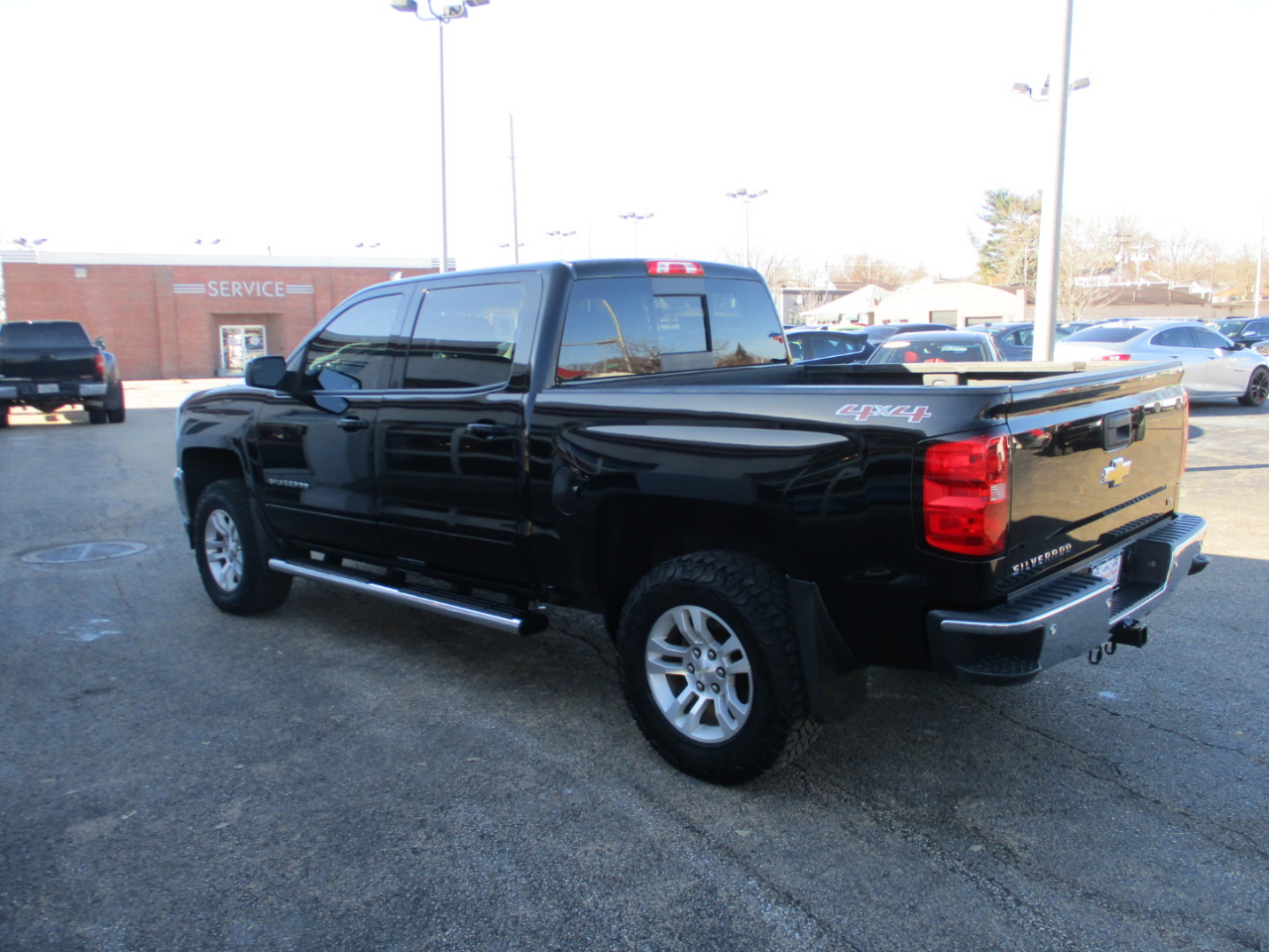 Chevrolet Silverado 1500 4WD Crew Cab 143.5" LT w/1LT 2017