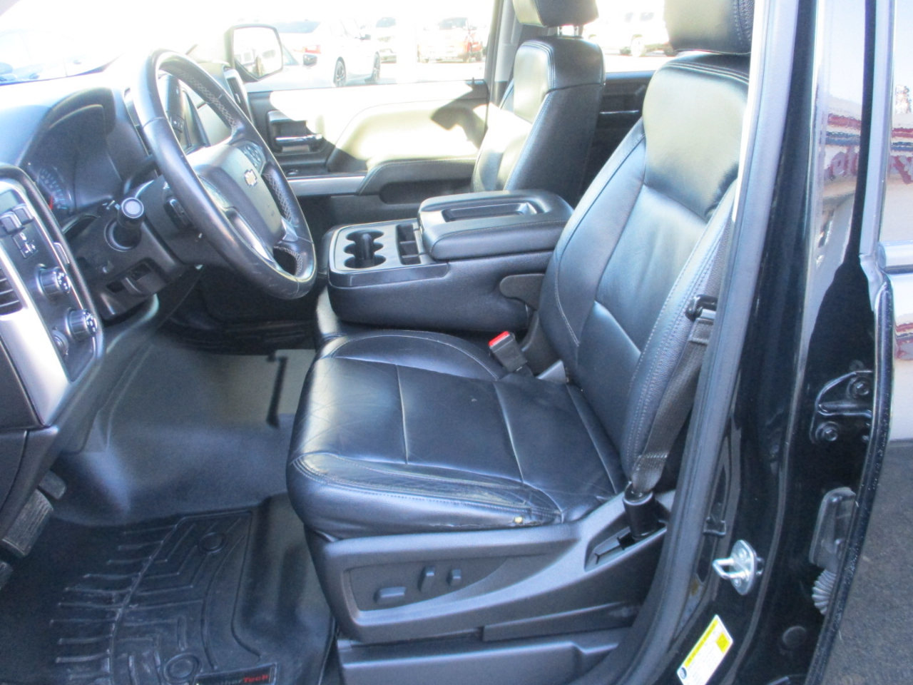 Chevrolet Silverado 1500 4WD Crew Cab 143.5" LT w/1LT 2017