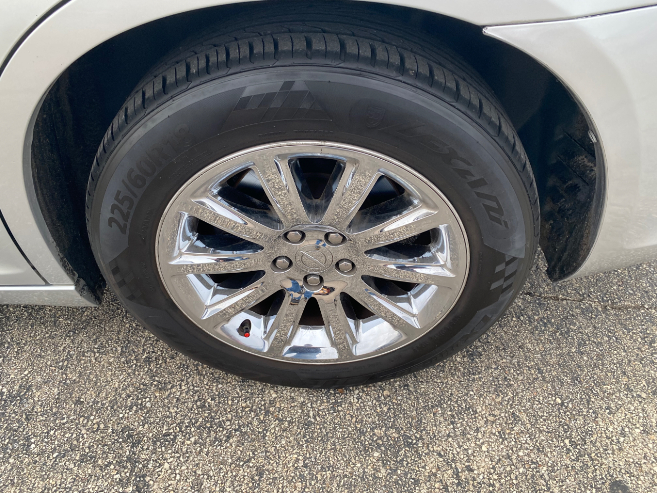 Chrysler 300 4dr Sdn Limited RWD 2011