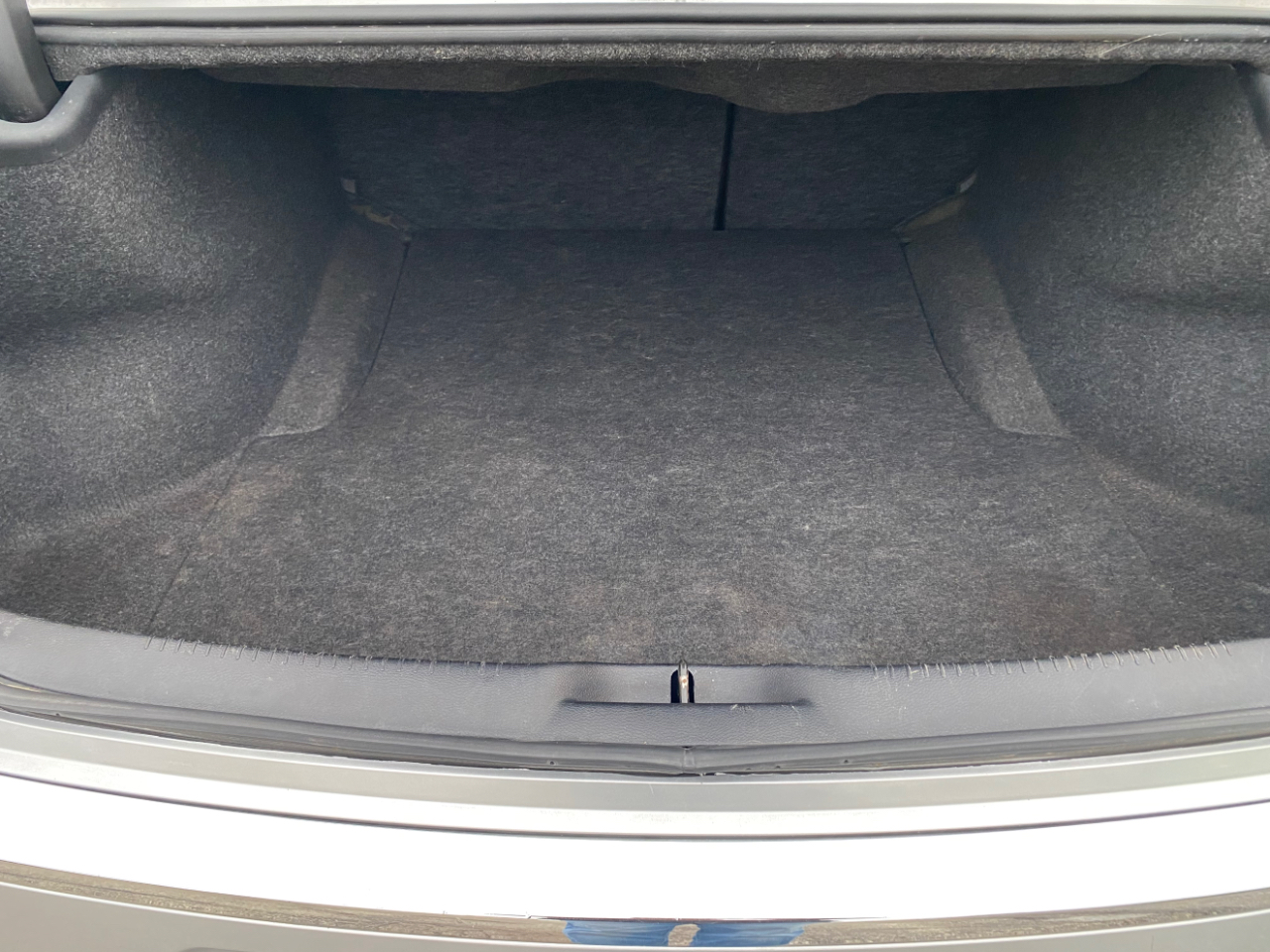 Chrysler 300 4dr Sdn Limited RWD 2011