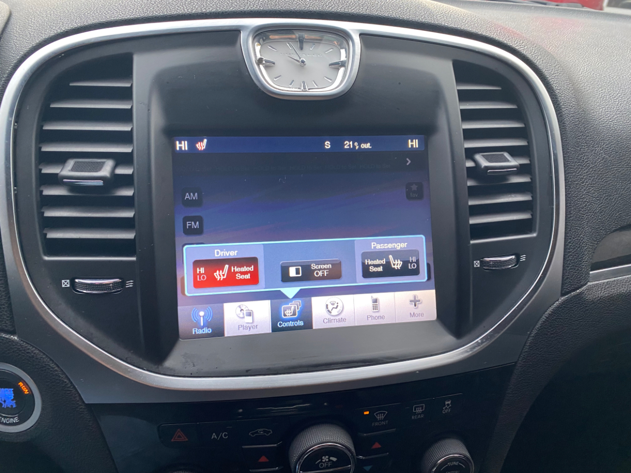 Chrysler 300 4dr Sdn Limited RWD 2011