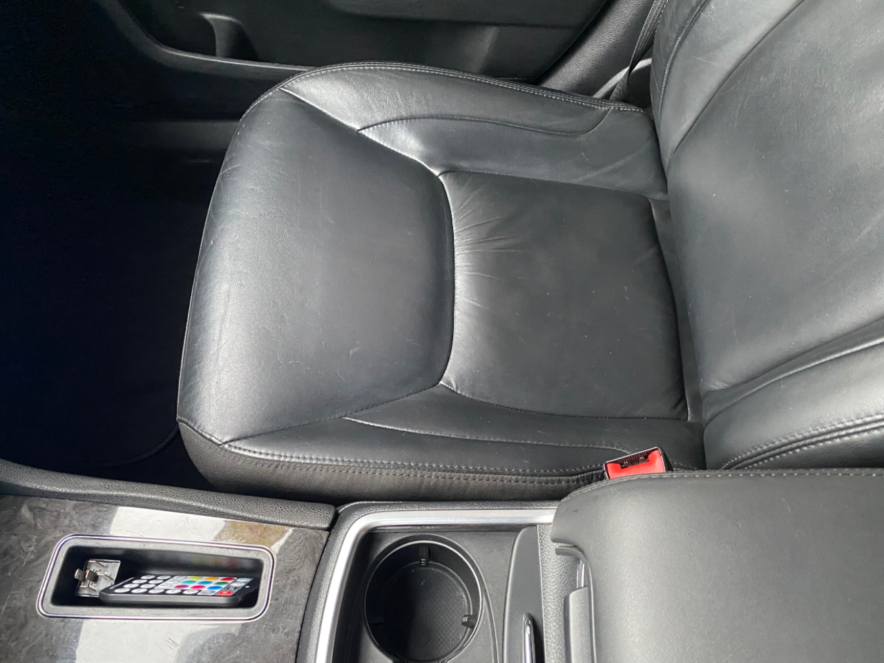 Chrysler 300 4dr Sdn Limited RWD 2011