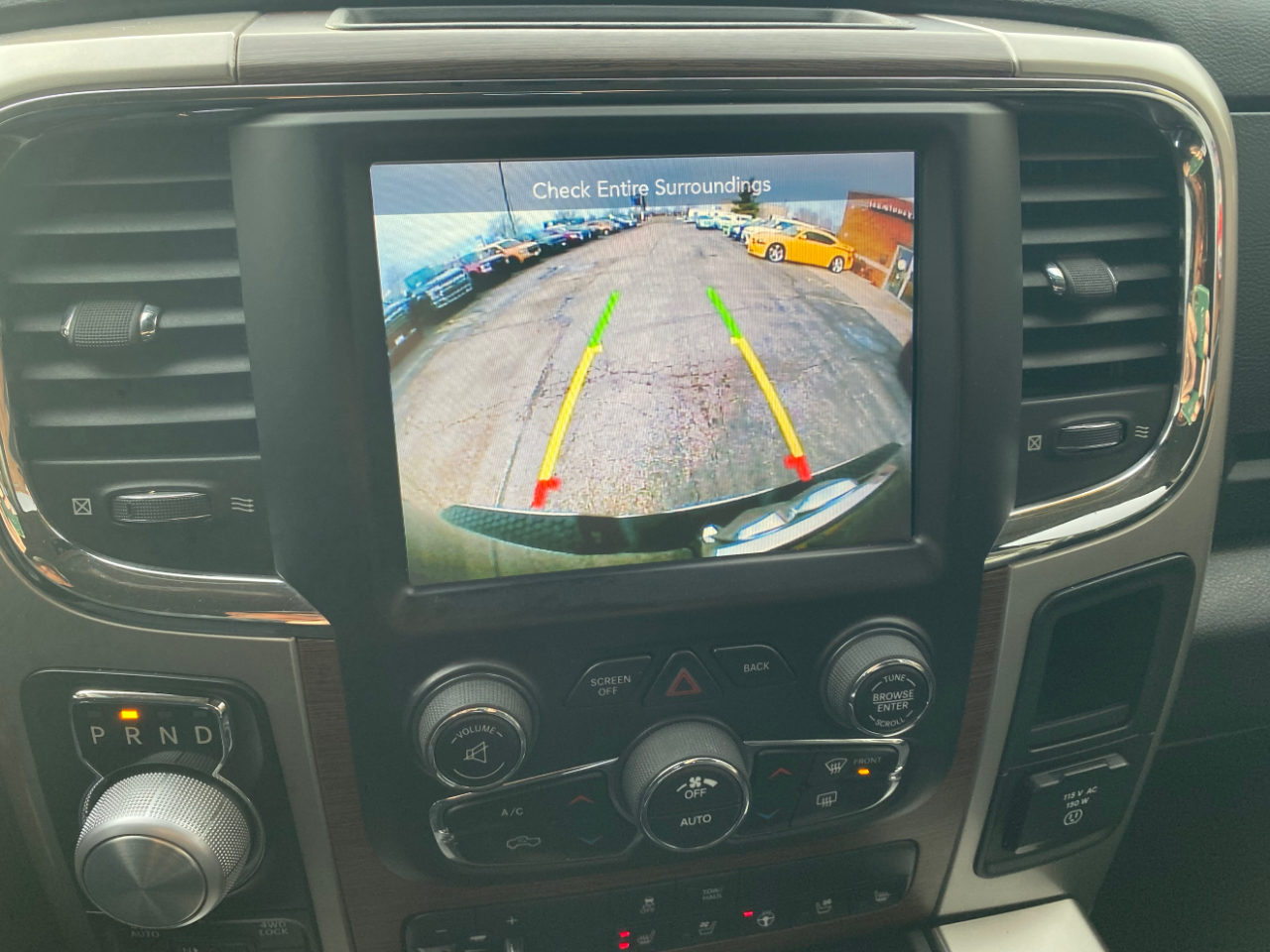 RAM 1500 Laramie 4x4 Crew Cab 5'7" Box 2017