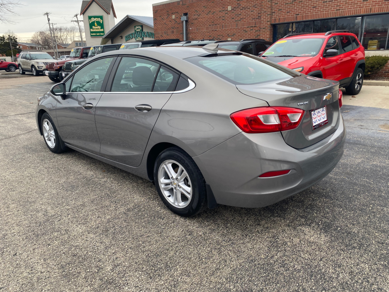 Chevrolet Cruze 4dr Sdn 1.4L LT w/1SD 2017