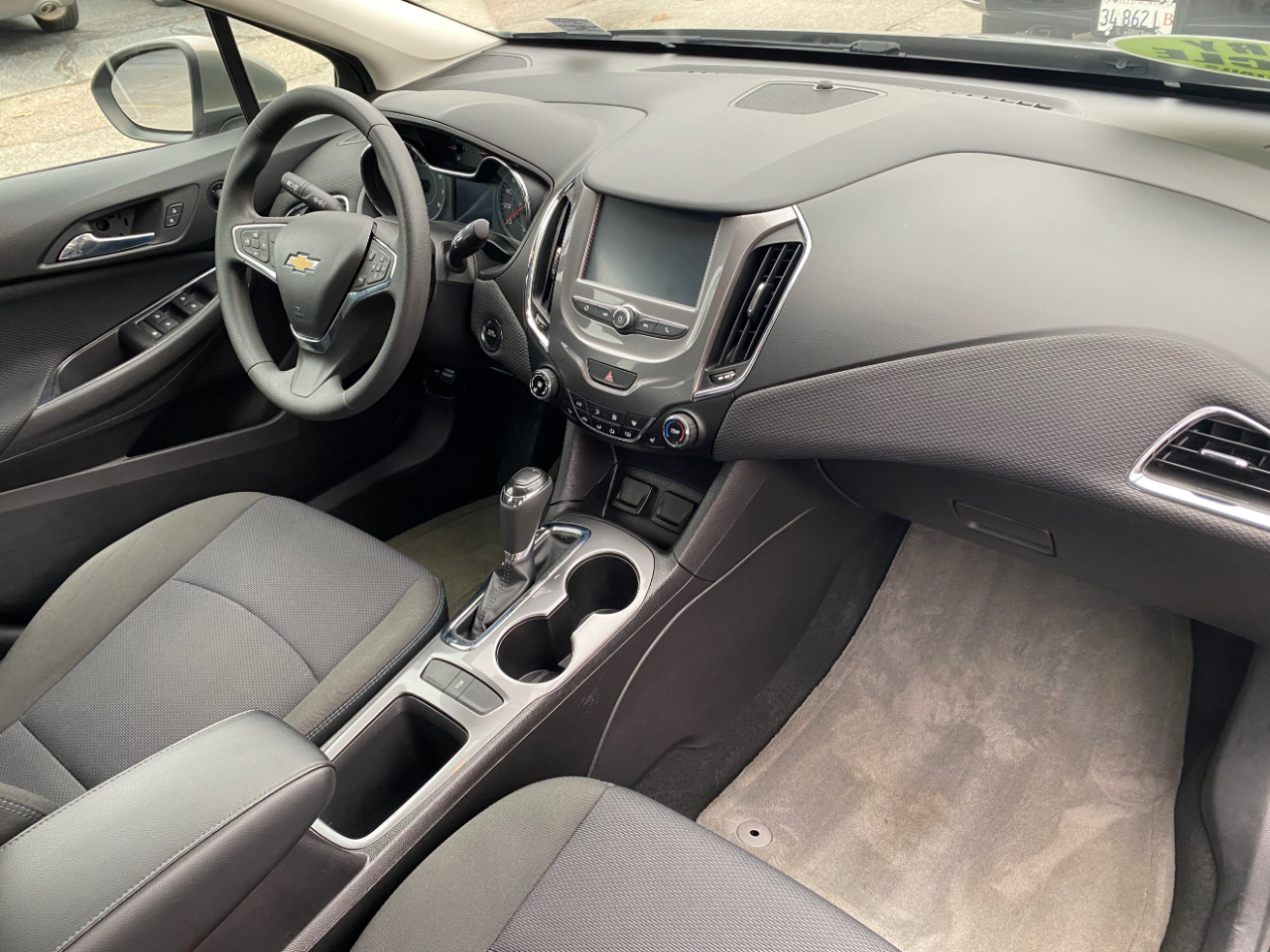 Chevrolet Cruze 4dr Sdn 1.4L LT w/1SD 2017