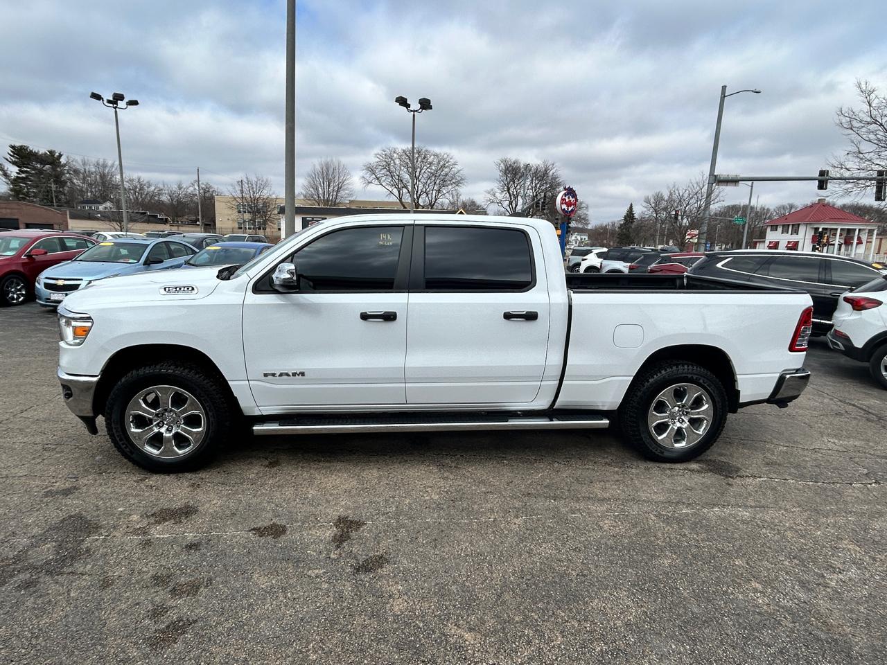 RAM 1500 Big Horn 4x4 Crew Cab 6'4" Box 2023