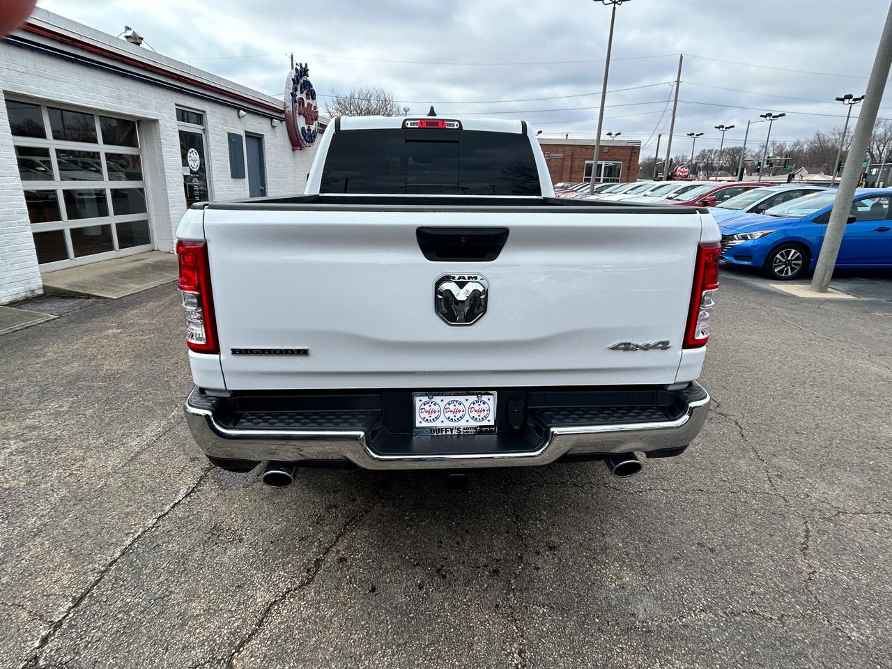 RAM 1500 Big Horn 4x4 Crew Cab 6'4" Box 2023