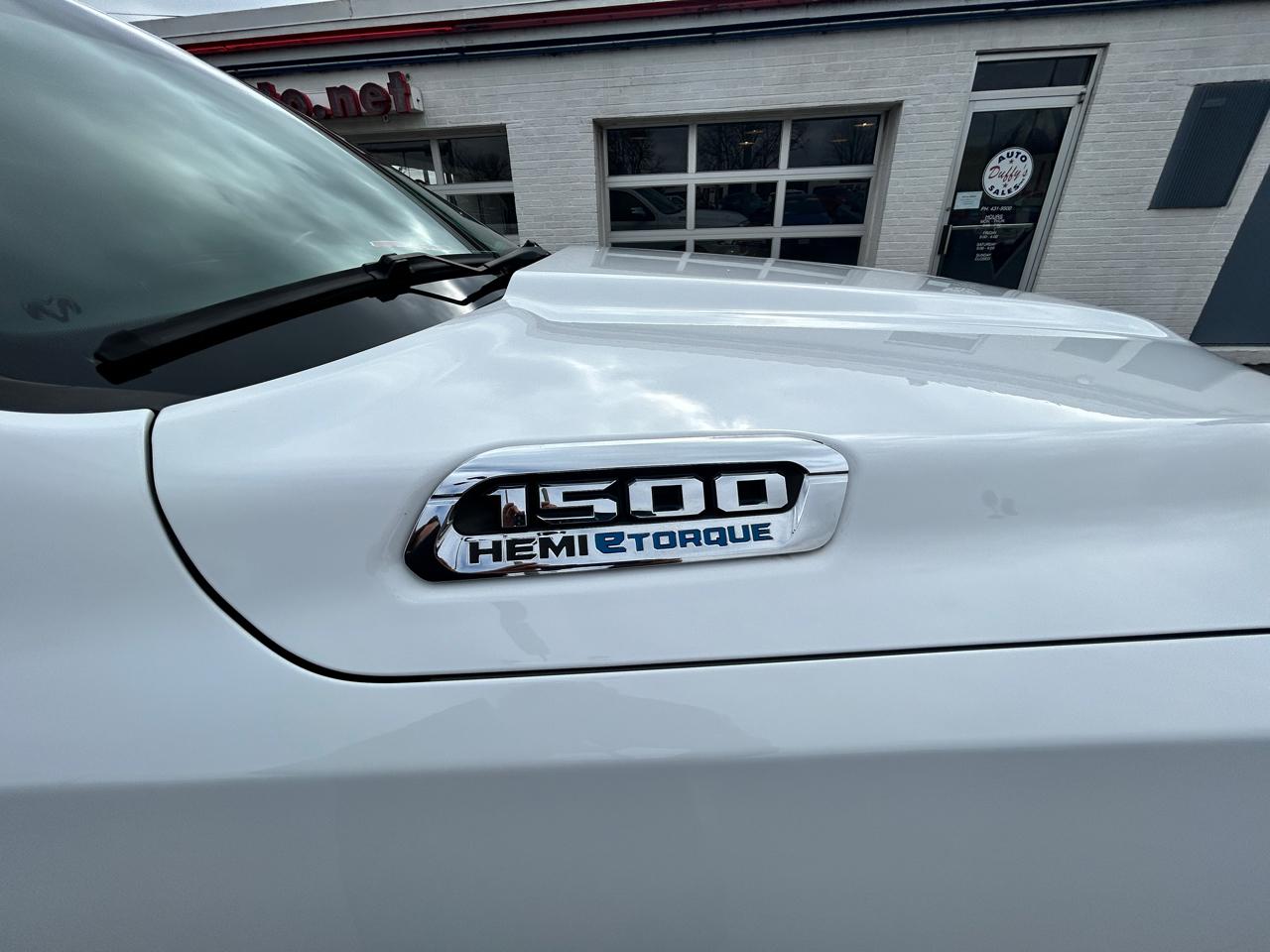 RAM 1500 Big Horn 4x4 Crew Cab 6'4" Box 2023