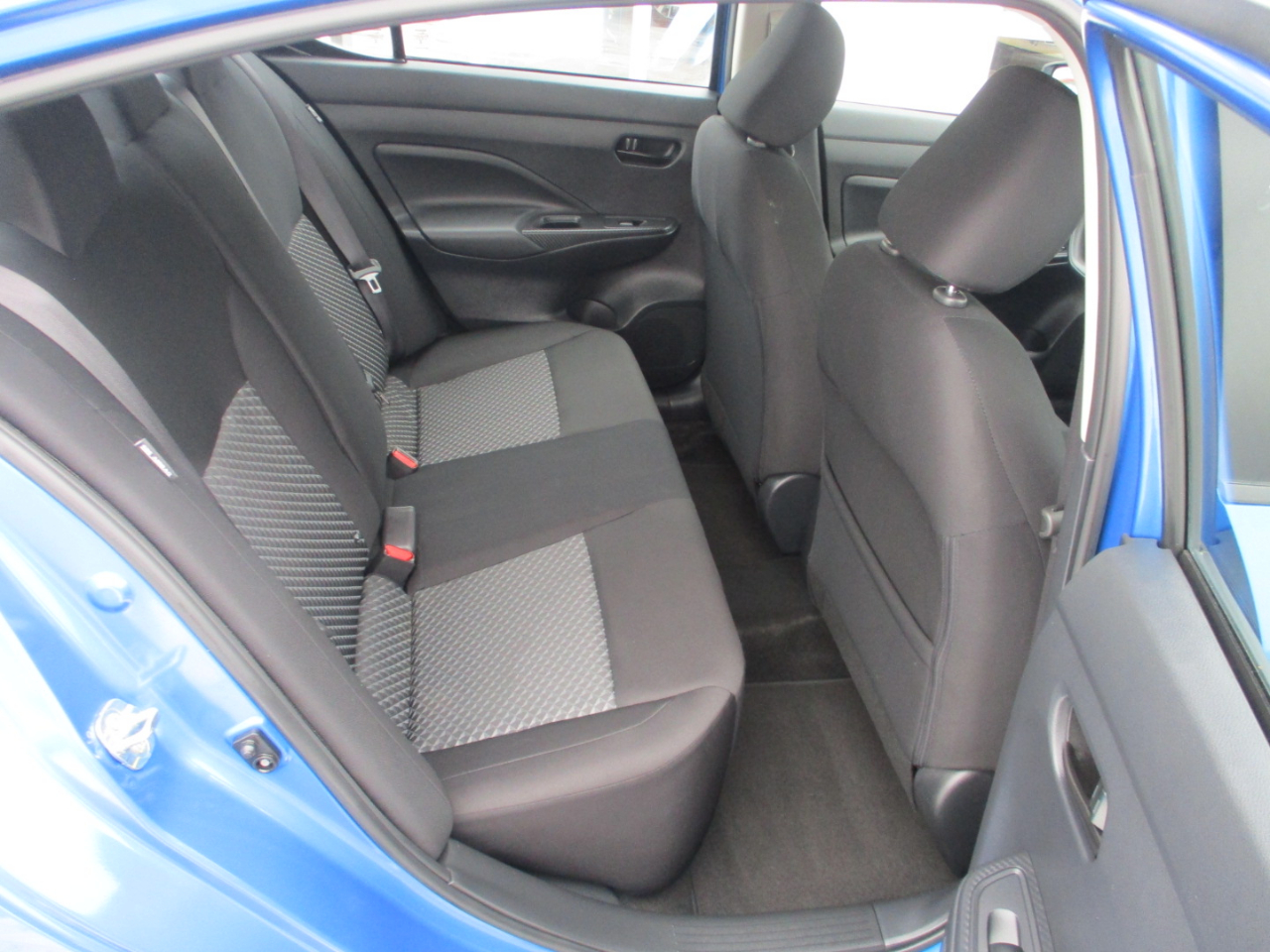 Nissan Versa S CVT 2024