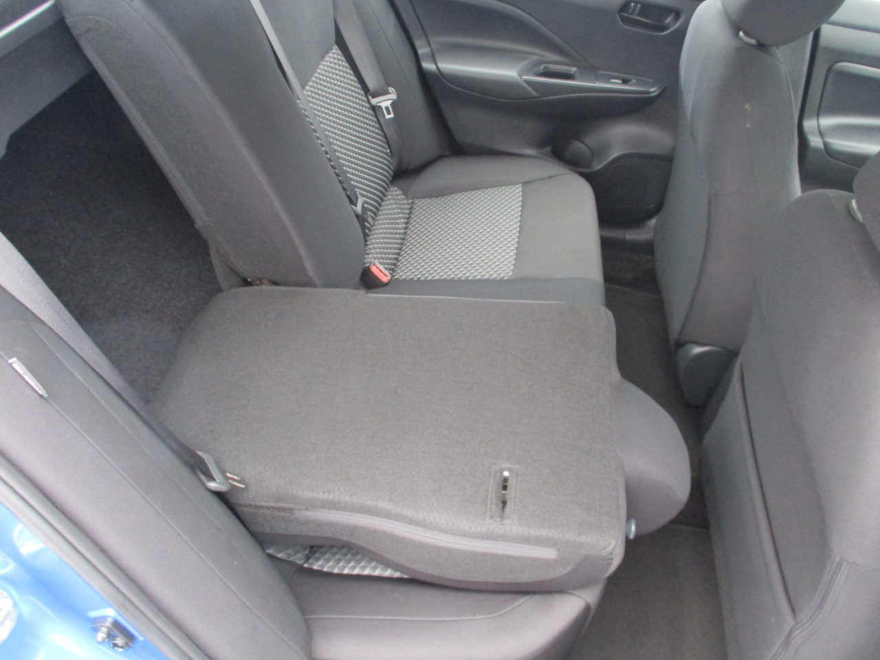 Nissan Versa S CVT 2024