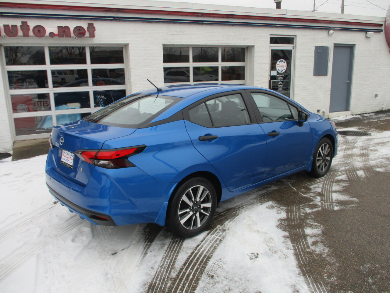 Nissan Versa S CVT 2024