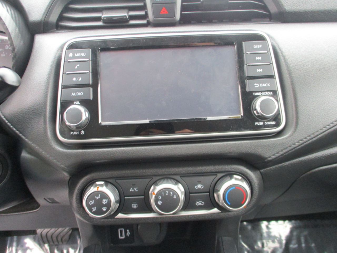 Nissan Versa S CVT 2024