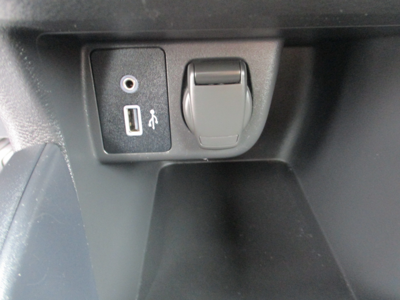 Nissan Versa S CVT 2024