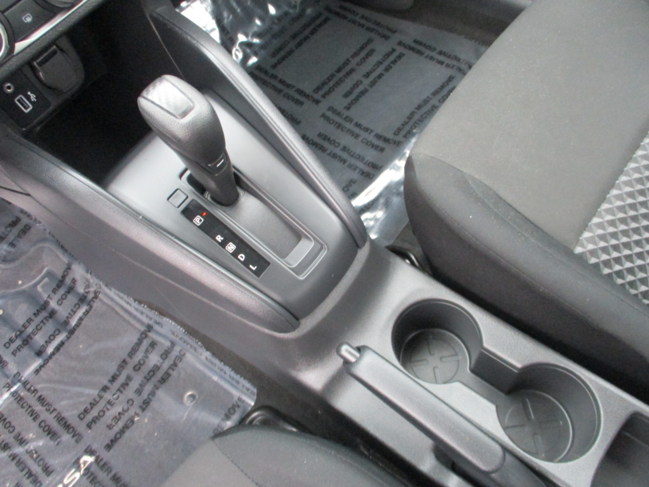 Nissan Versa S CVT 2024