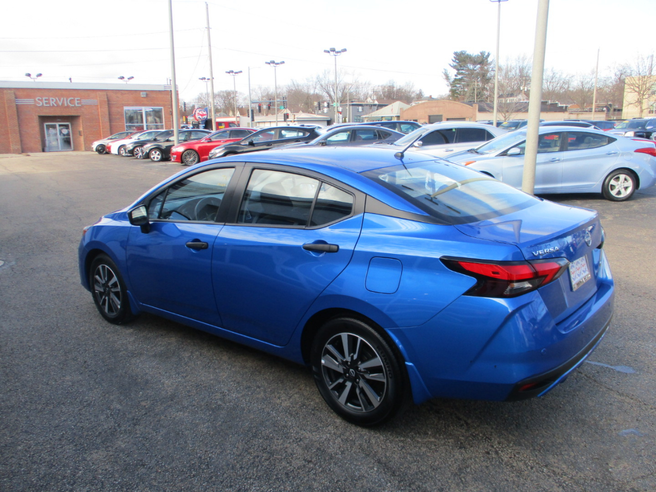Nissan Versa S CVT 2024