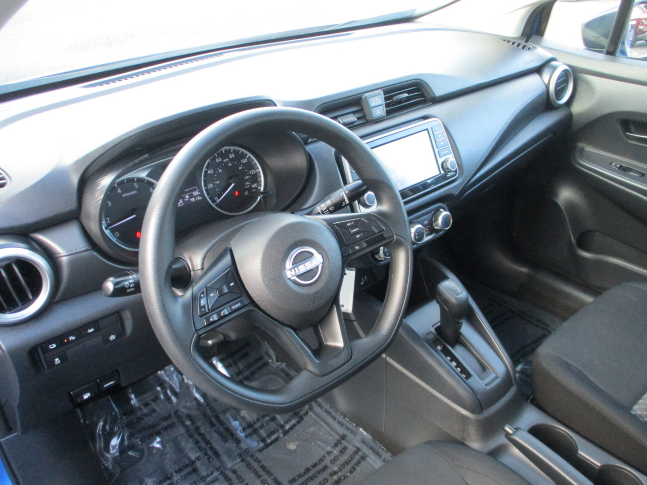 Nissan Versa S CVT 2024