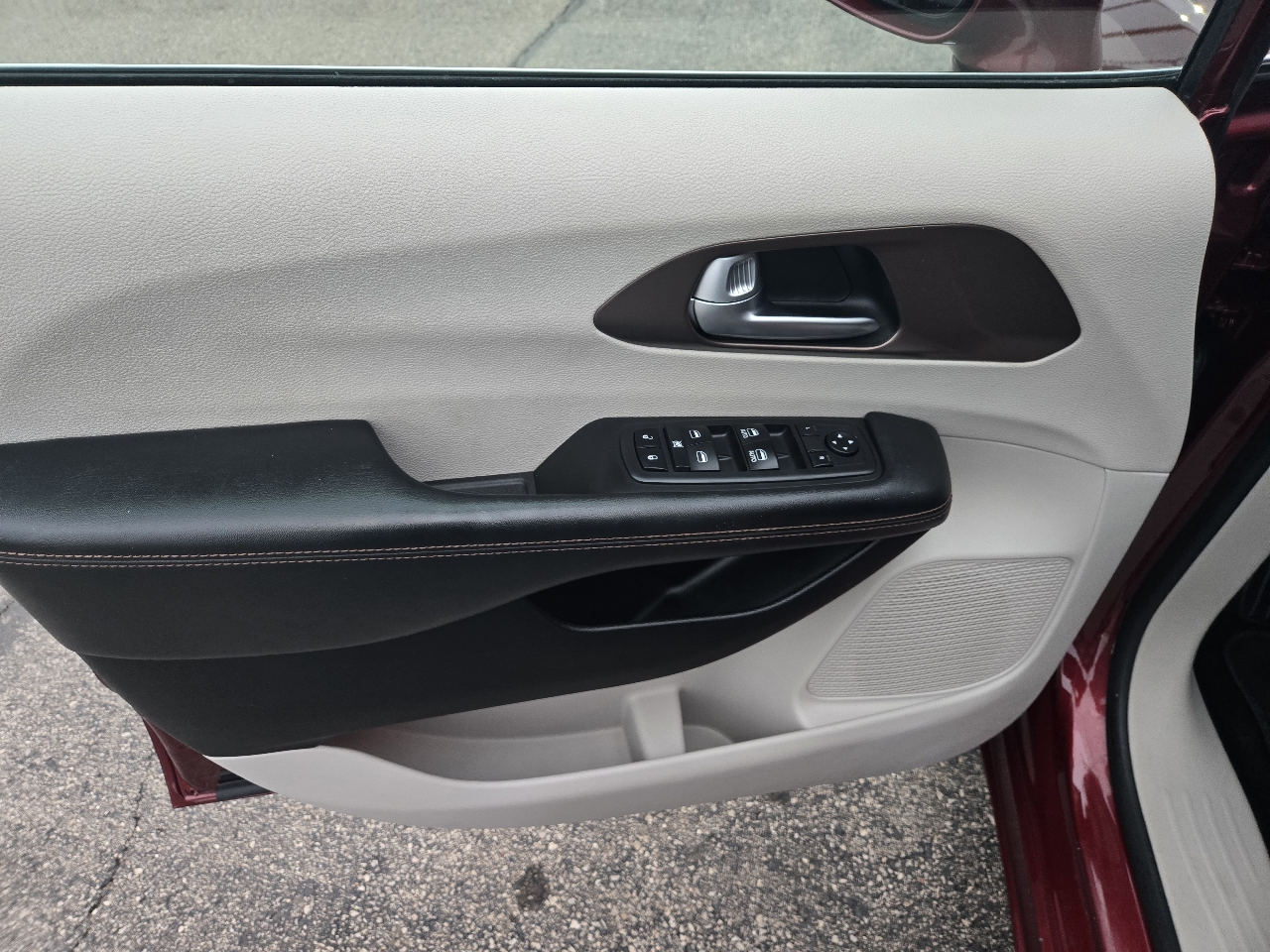 Chrysler Pacifica Touring L FWD 2018