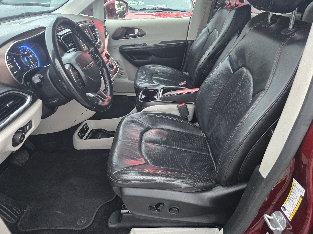 Chrysler Pacifica Touring L FWD 2018