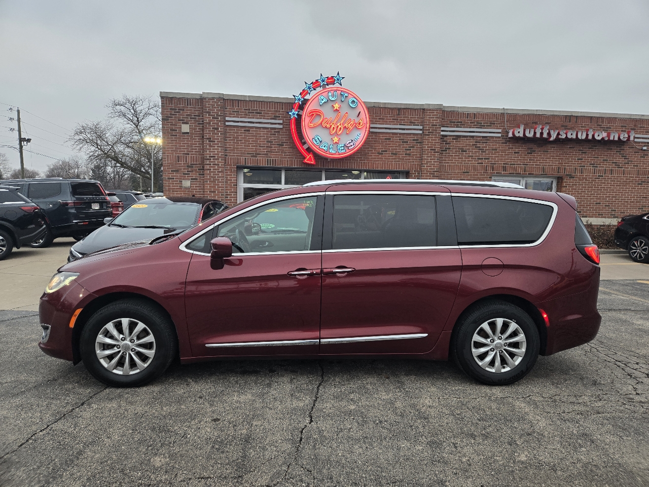 Chrysler Pacifica Touring L FWD 2018