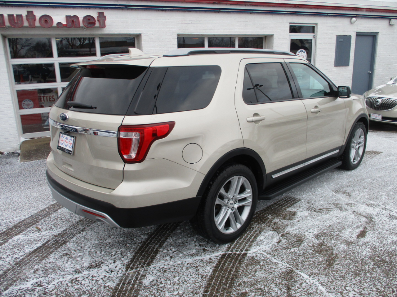 Ford Explorer XLT FWD 2017