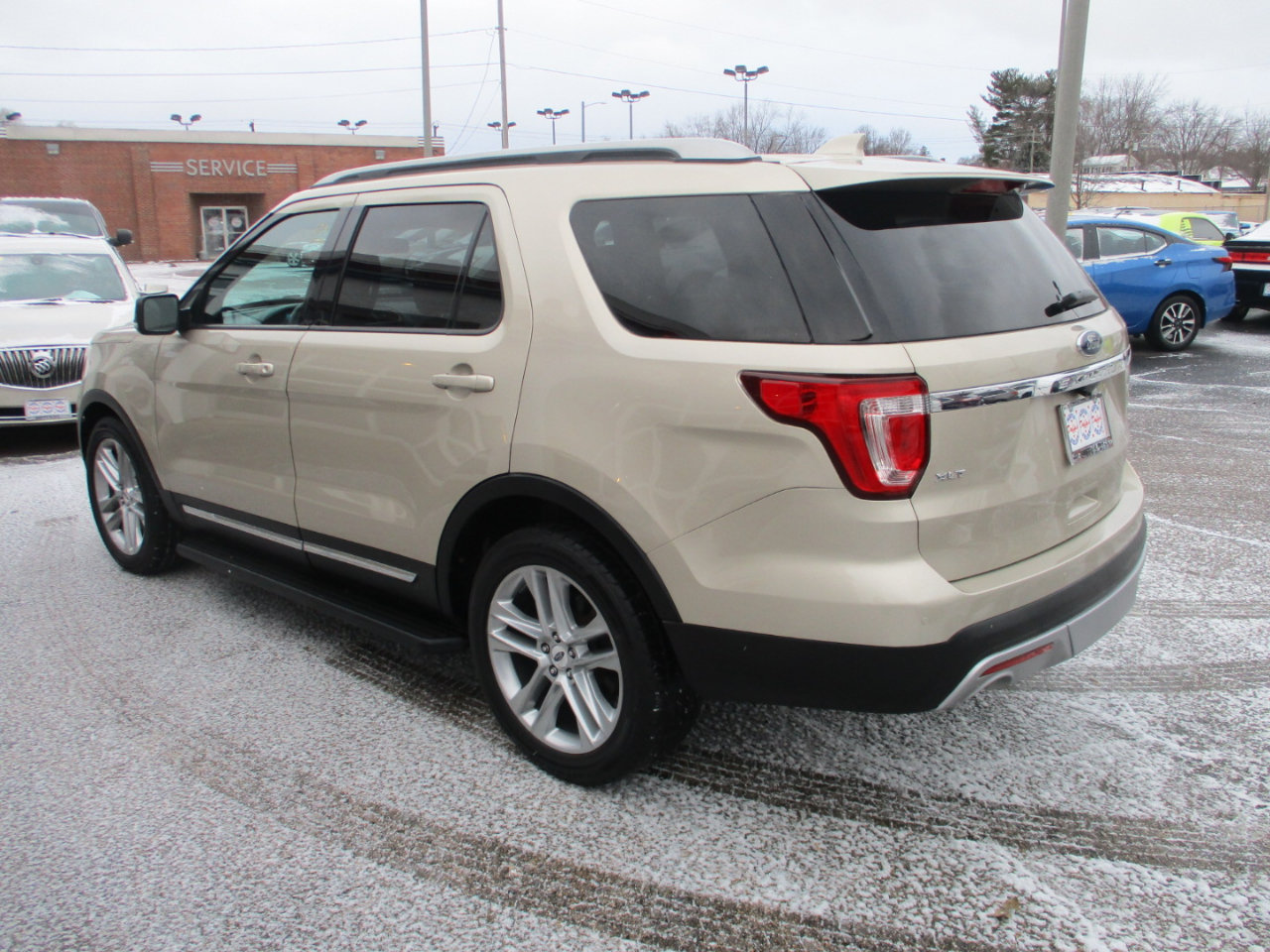 Ford Explorer XLT FWD 2017