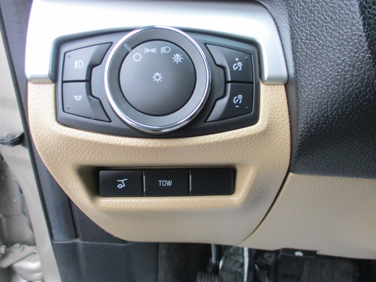 Ford Explorer XLT FWD 2017