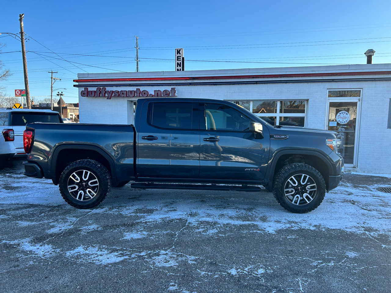 GMC Sierra 1500 4WD Crew Cab 147" AT4 2020