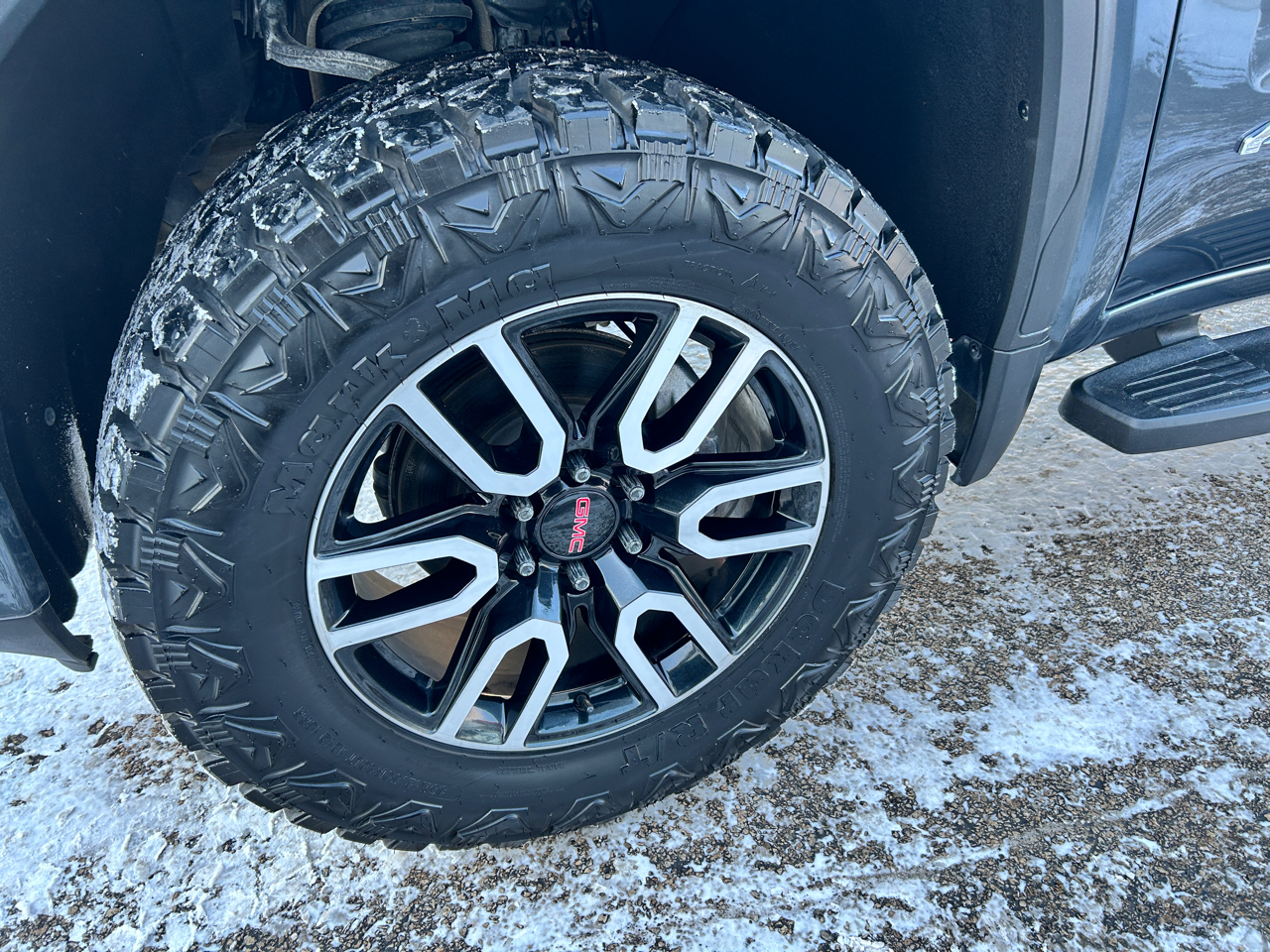 GMC Sierra 1500 4WD Crew Cab 147" AT4 2020