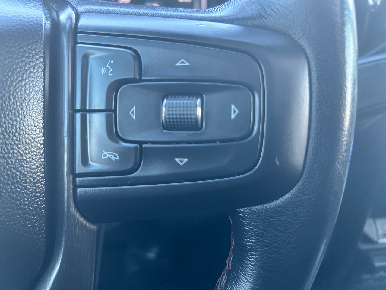 GMC Sierra 1500 4WD Crew Cab 147" AT4 2020