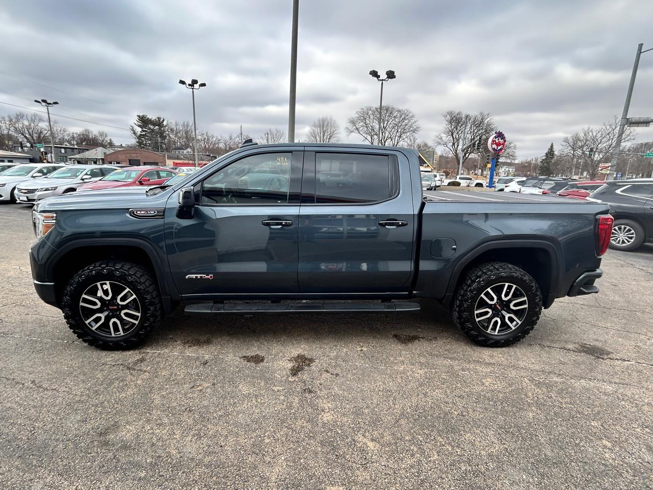 GMC Sierra 1500 4WD Crew Cab 147" AT4 2020