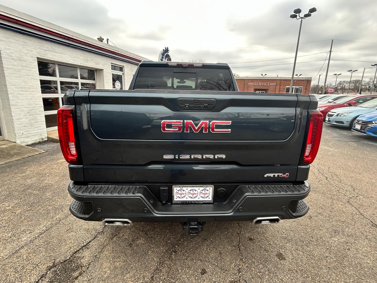 GMC Sierra 1500 4WD Crew Cab 147" AT4 2020