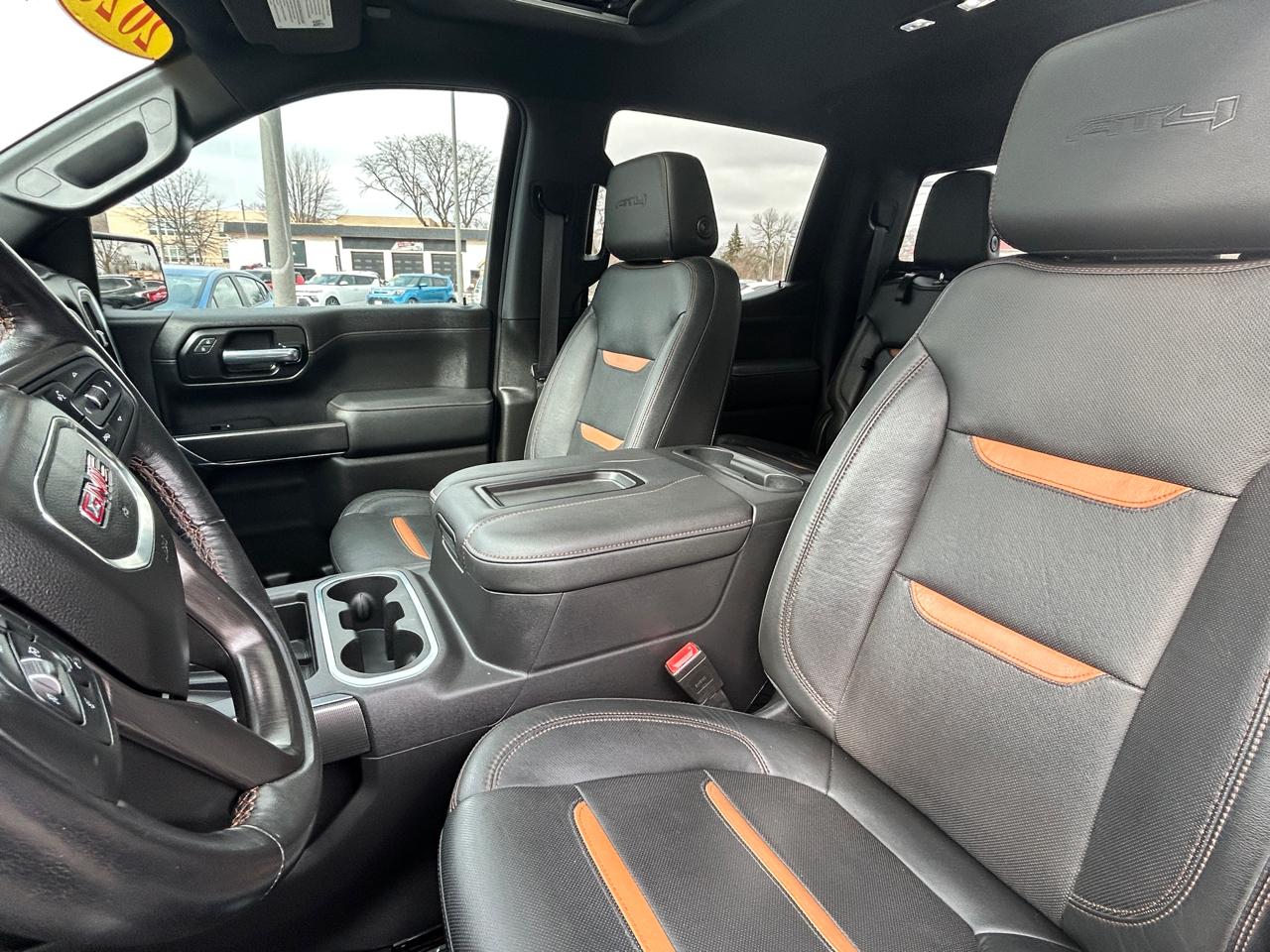 GMC Sierra 1500 4WD Crew Cab 147" AT4 2020