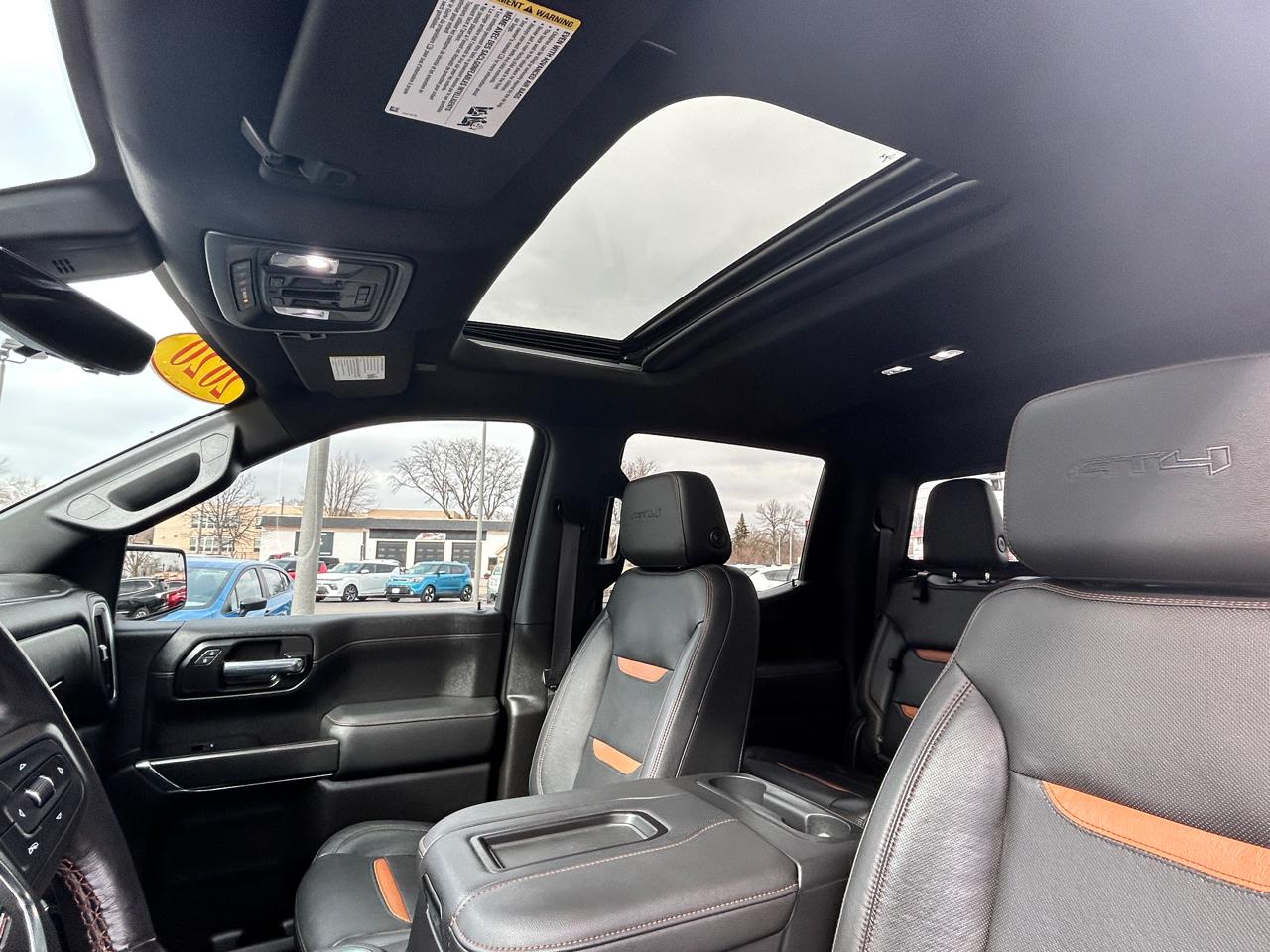 GMC Sierra 1500 4WD Crew Cab 147" AT4 2020